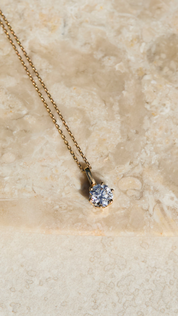 Elle Diamond Necklace 18K Yellow Gold