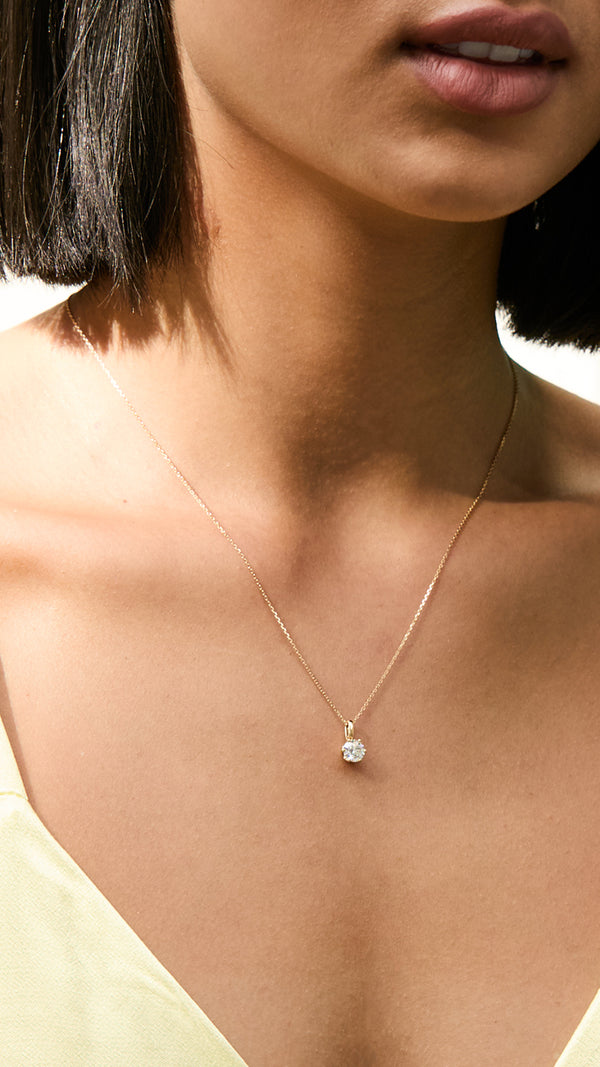 Elle Diamond Necklace 18K Yellow Gold