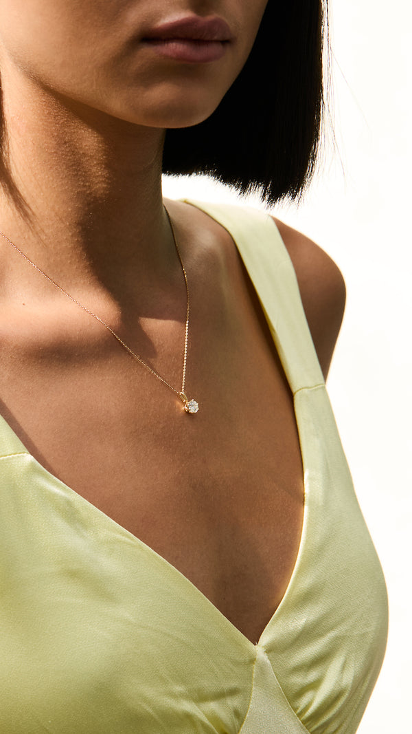 Elle Diamond Necklace 18K Yellow Gold