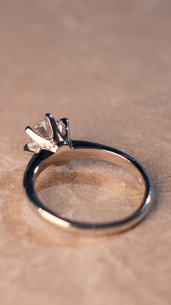 Maverick 1ct Solitaire White Gold
