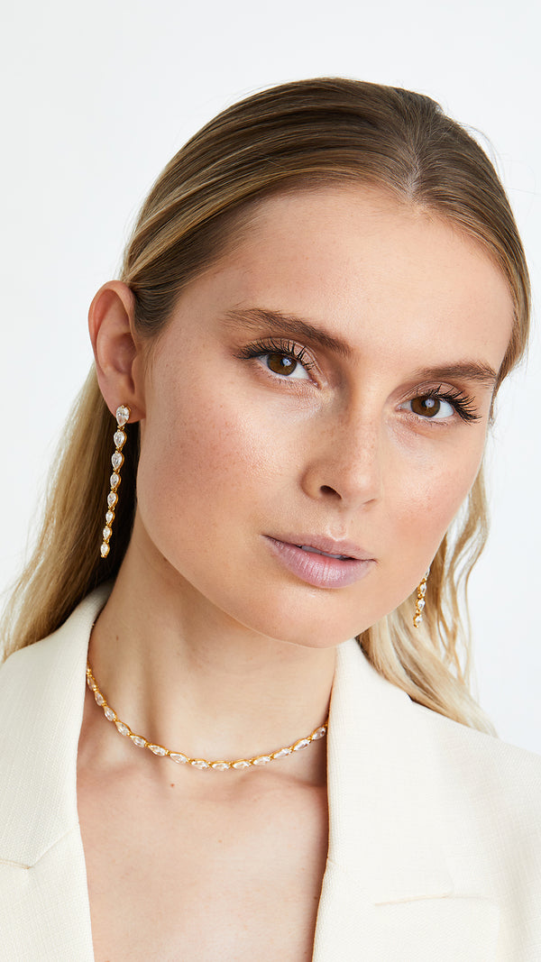 Gold vermeil necklace with pear-shaped gemstones. Adjustable slider.