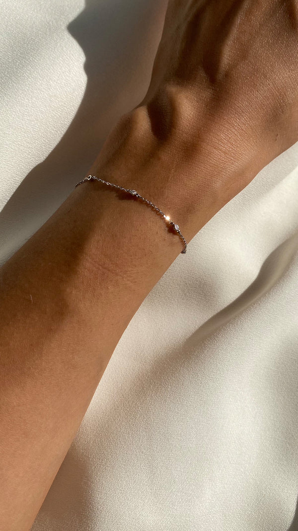 Becca Bracelet 9K White Gold