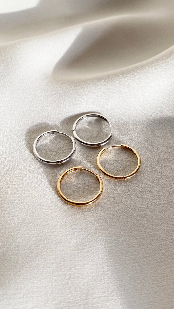 Senna Hoop Earrings 9K White Gold