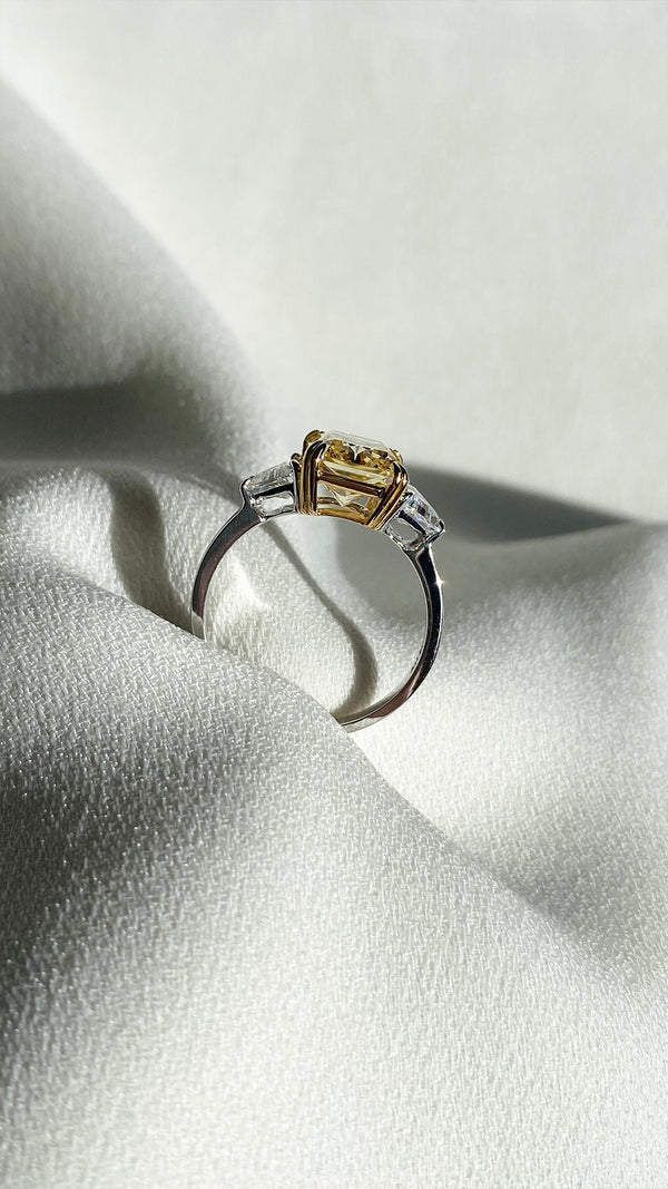 Alma Yellow Radiant Ring 9K White Gold