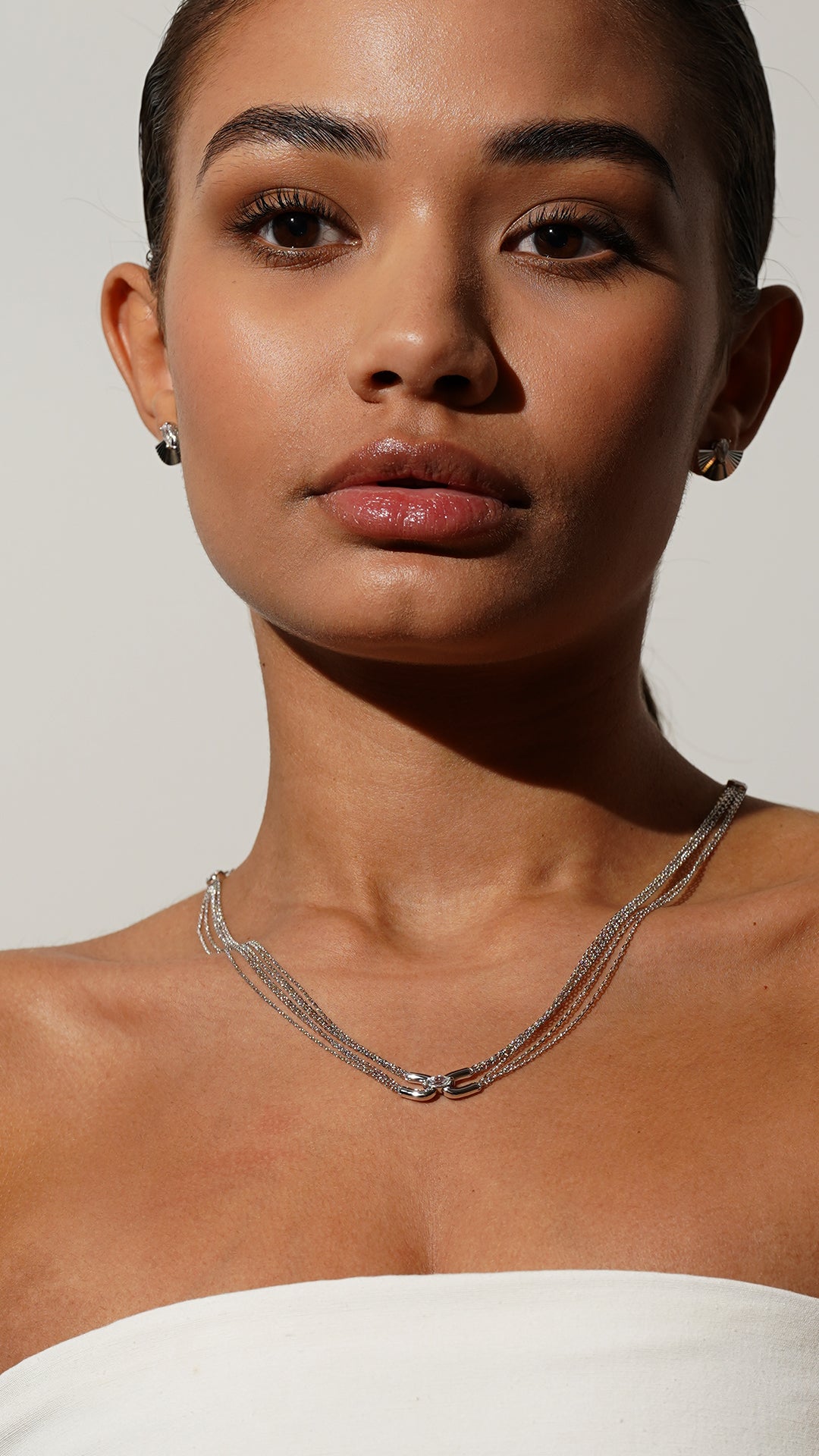 Cyndi Necklace White Gold Plated