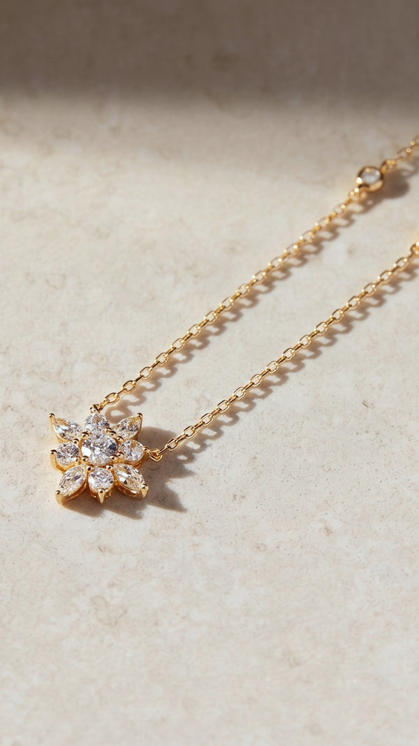 Camelia Necklace Gold Vermeil