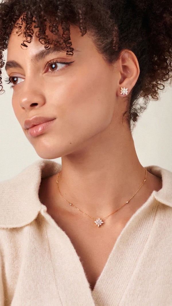 Camelia Necklace Gold Vermeil