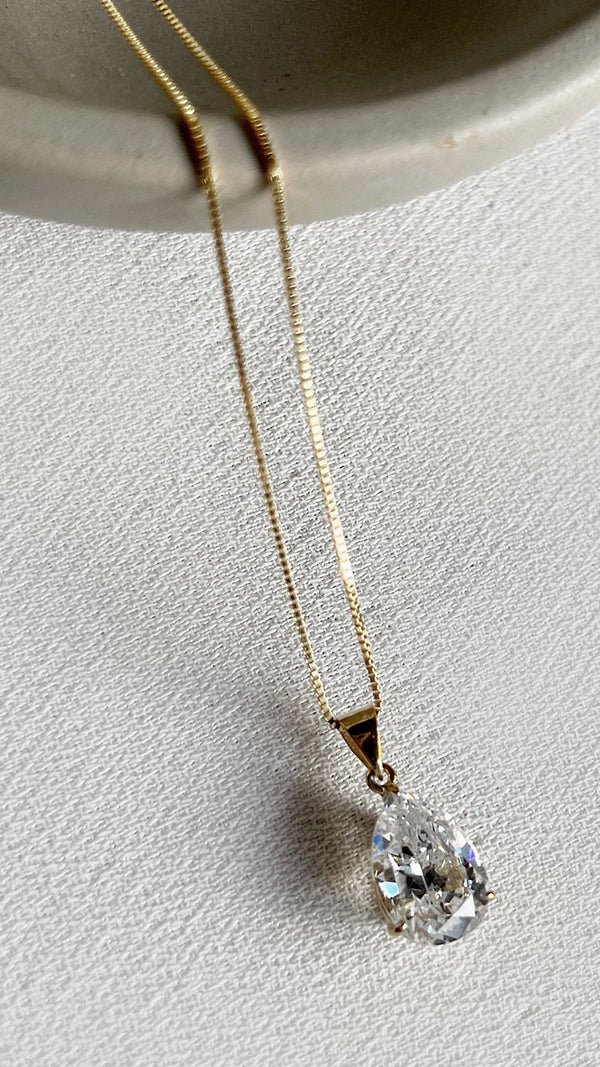 Cecile Pendant 9K Yellow Gold