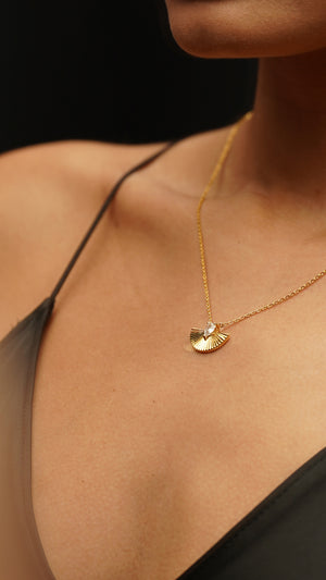Celene Fan Necklace Gold Vermeil