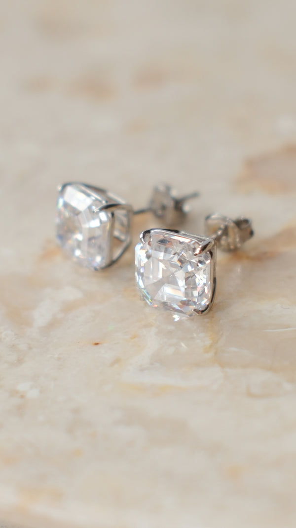 Charlie Stud Earrings 9K White Gold