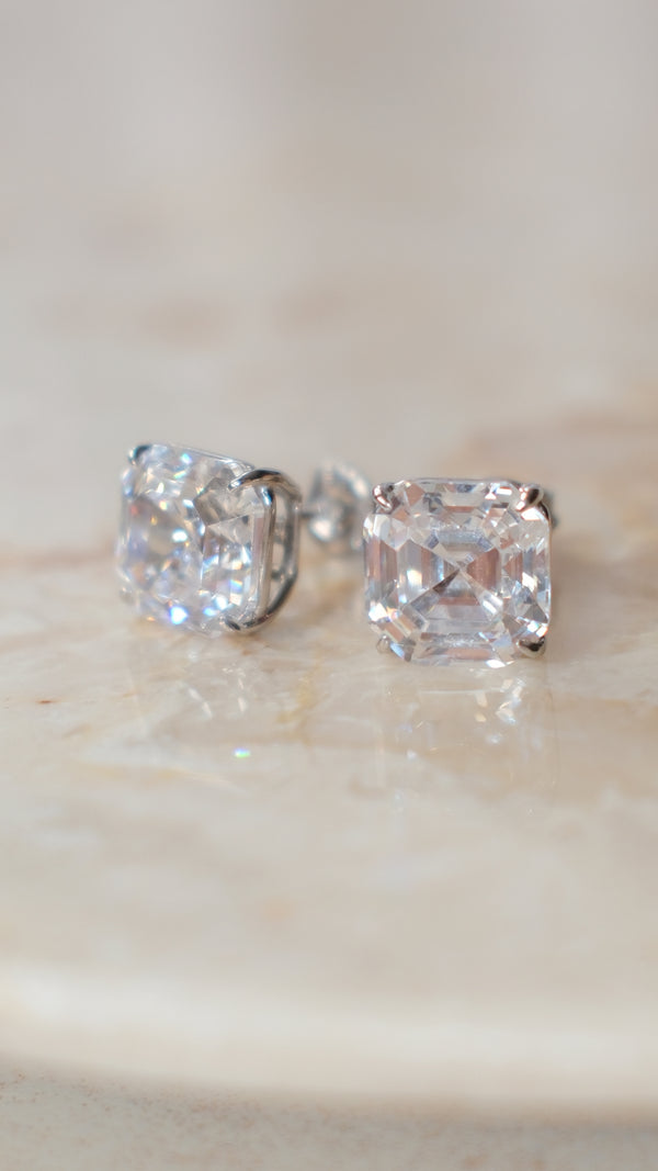 Charlie Stud Earrings 9K White Gold