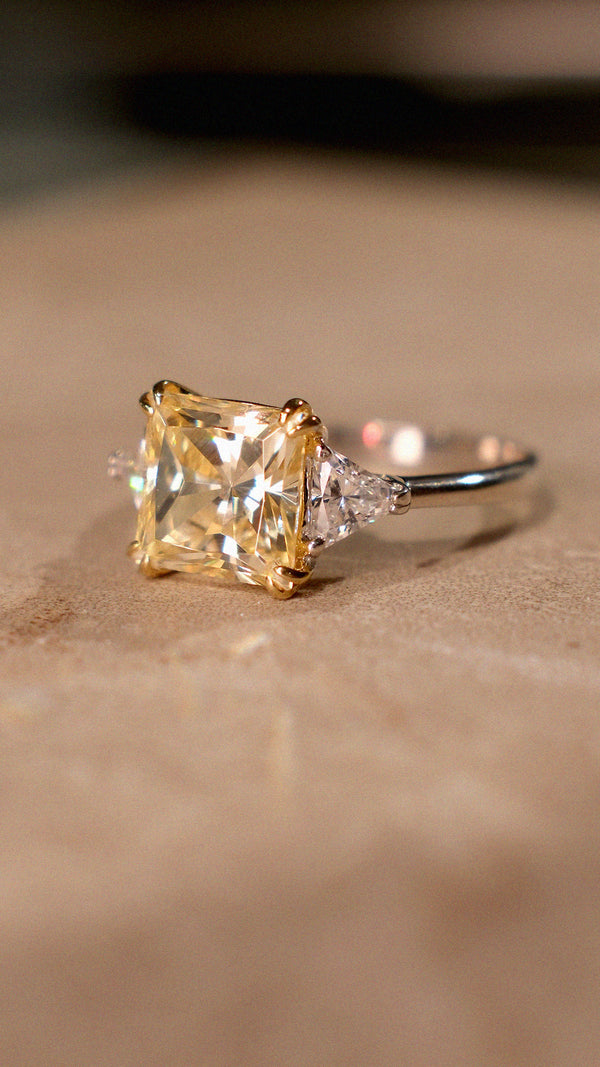 Chester Ring Light Yellow Sterling Silver