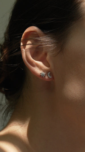 Comet Stud White Gold Plated