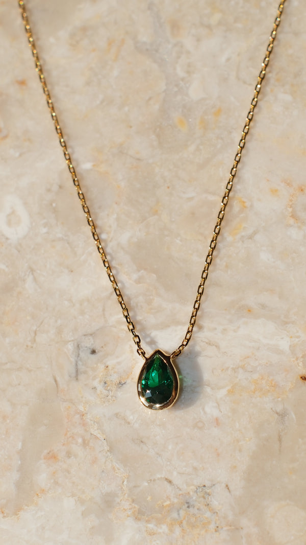 Danu Necklace Emerald Green Gold Vermeil