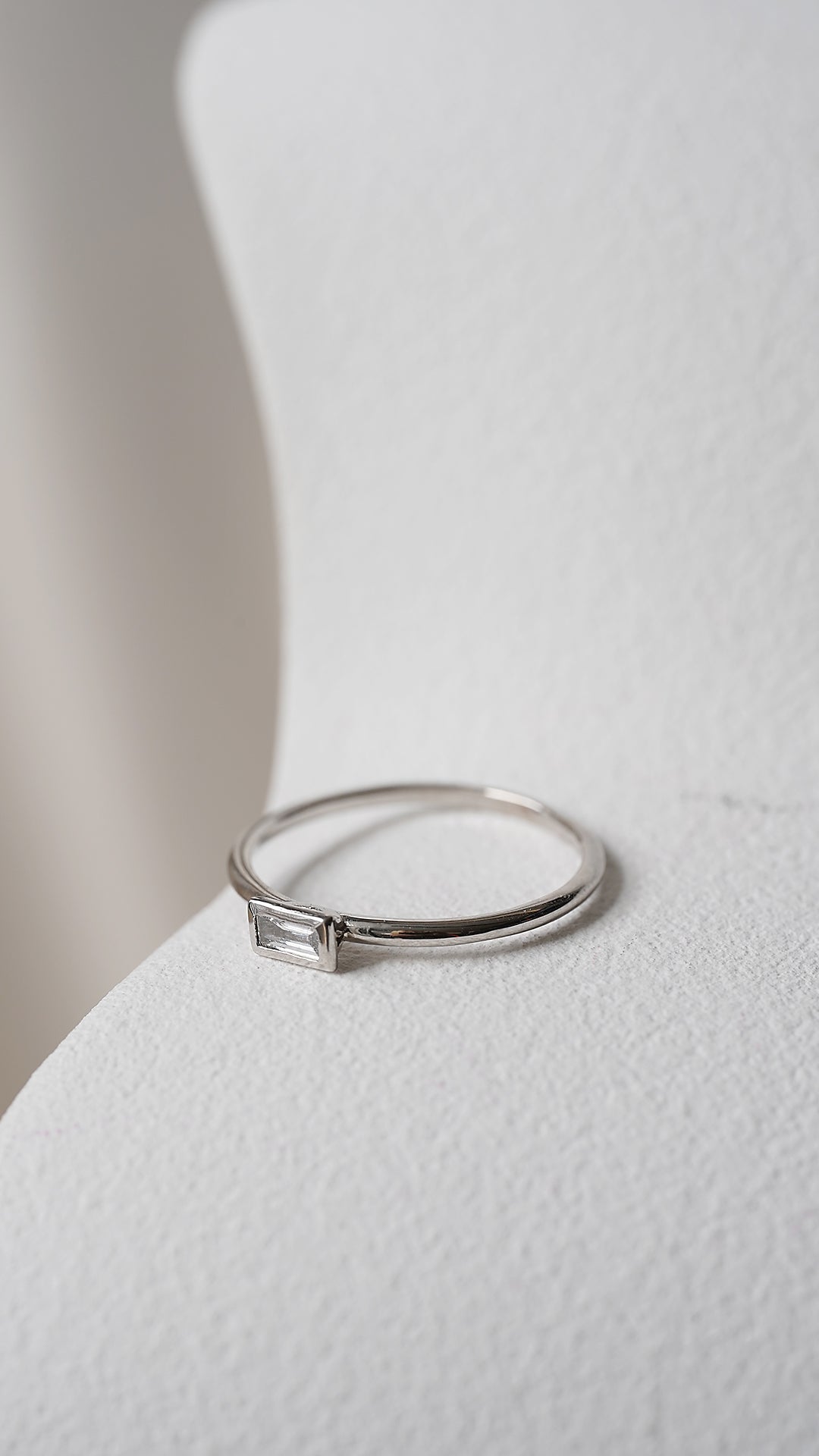 9K solid white gold lab diamond promise ring