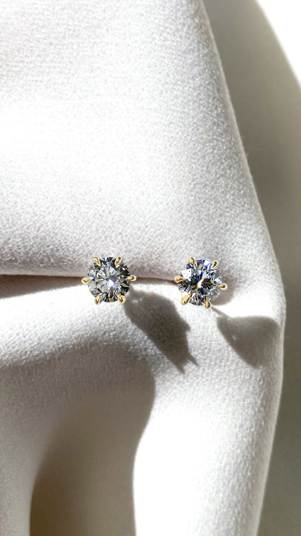 6 prong luxury diamond stud earrings for women 