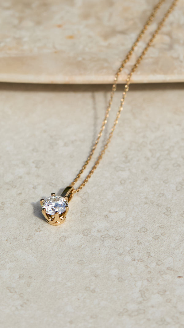 Elle Diamond Necklace 18K Yellow Gold