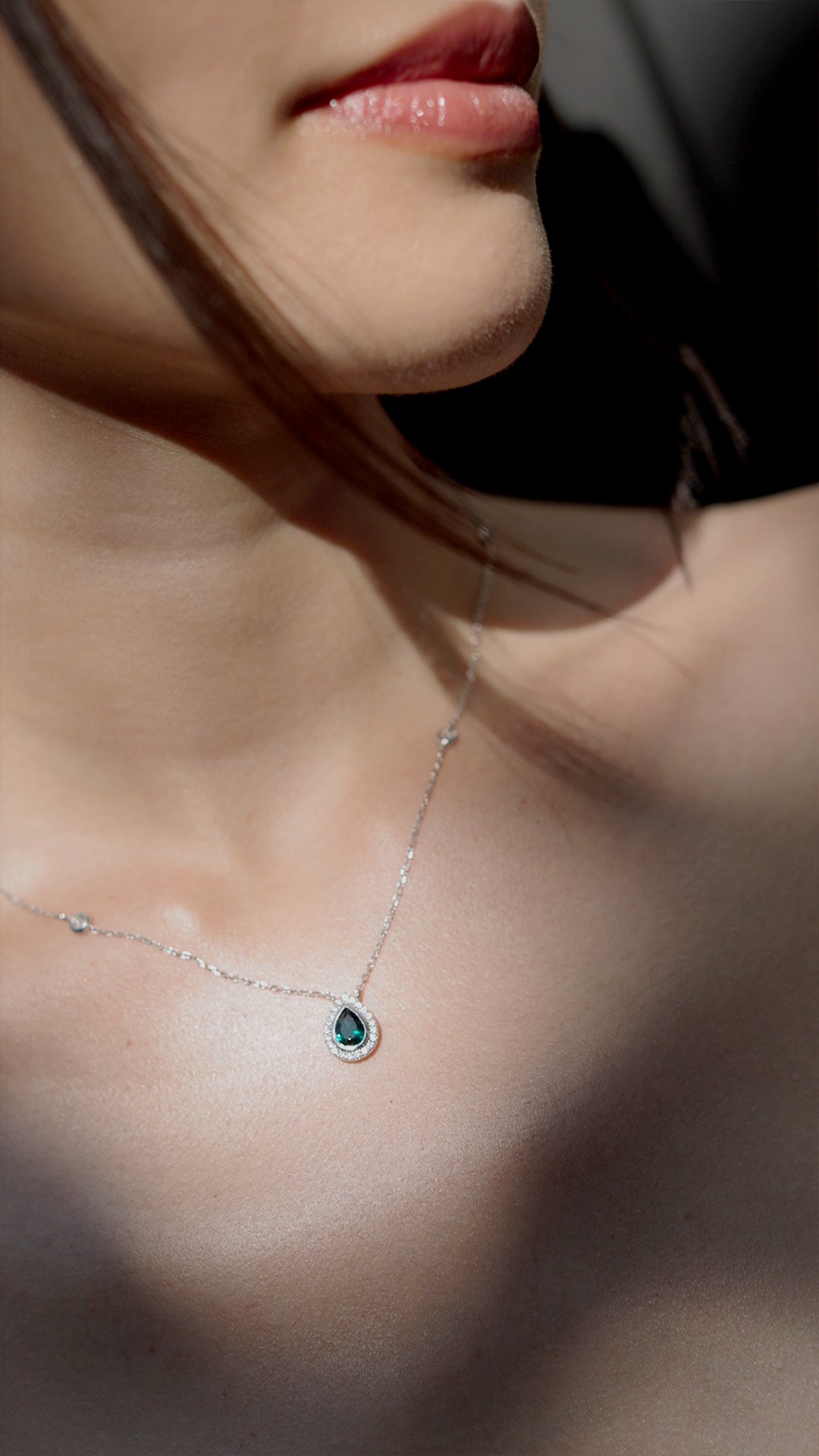Emile Emerald Green Necklace Sterling Silver