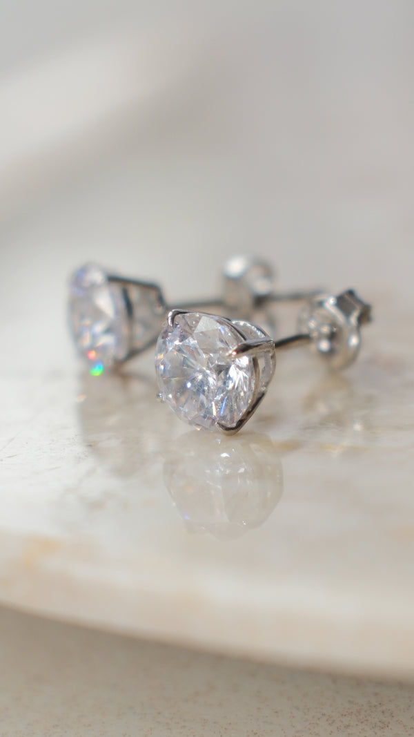 Eternal Stud Earrings 9K White Gold