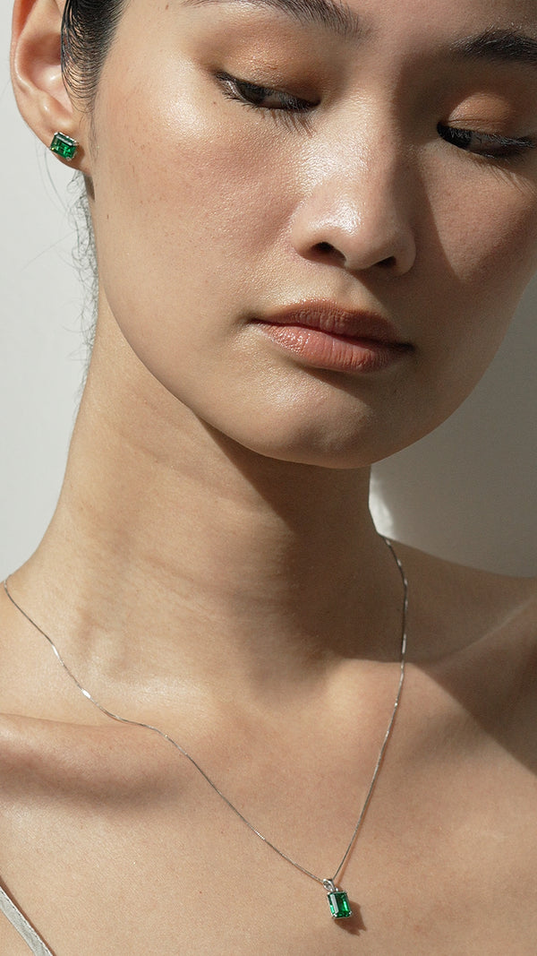 Fulton Pendant Emerald Green 9K White Gold