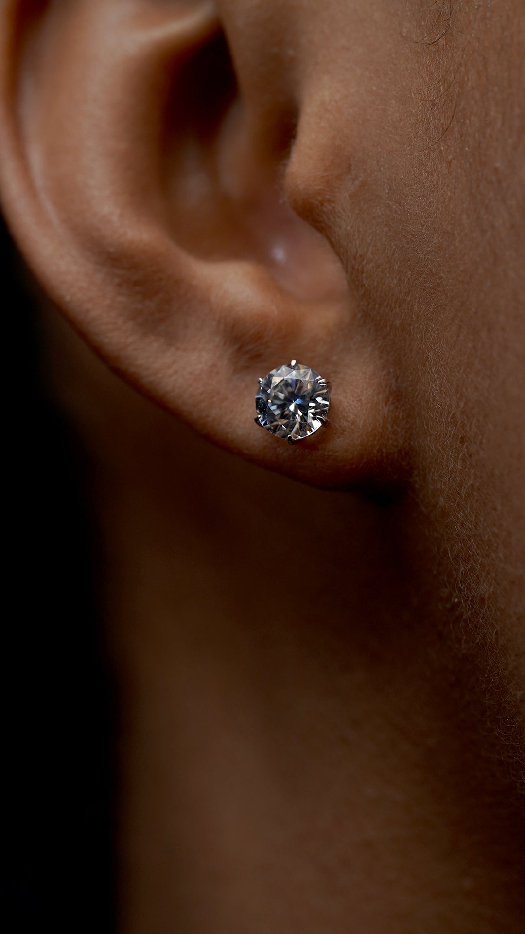 Fiona Studs 9K White Gold