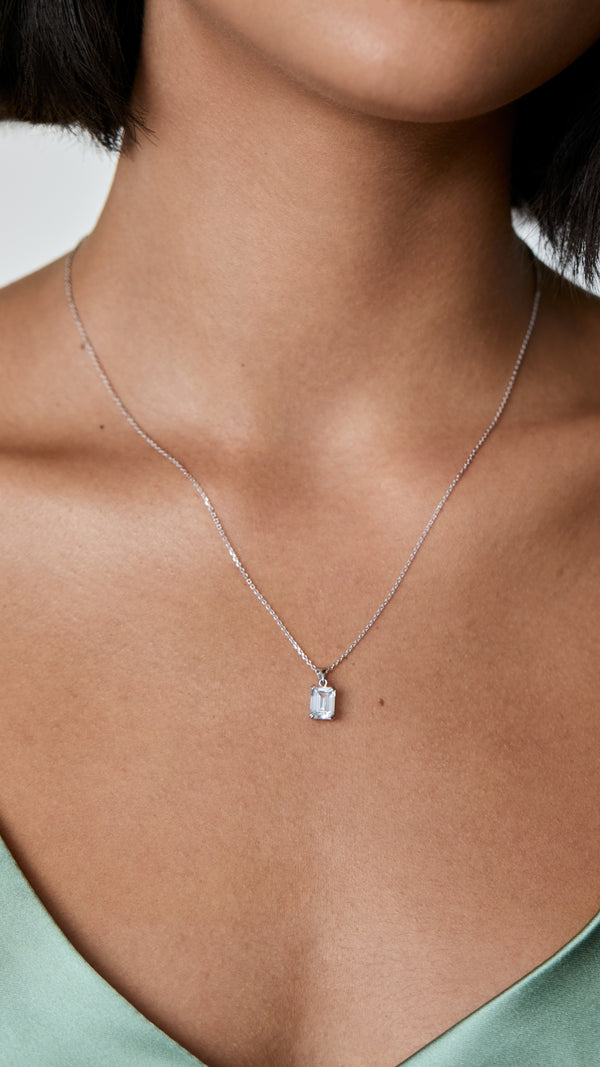 Fulton Pendant 9K White Gold