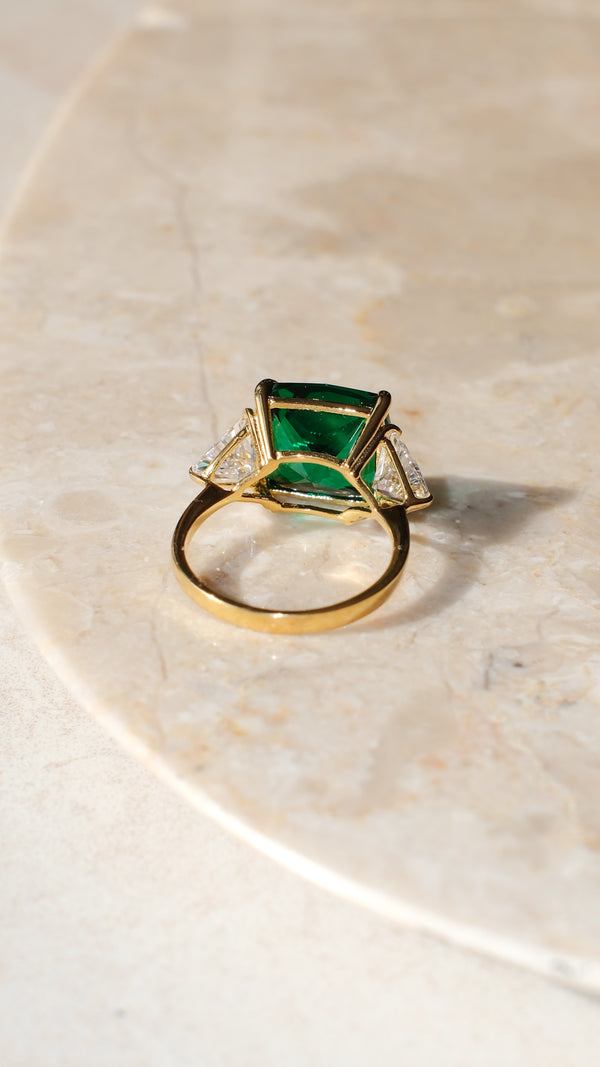 Gemma Ring Emerald Green Gold Vermeil