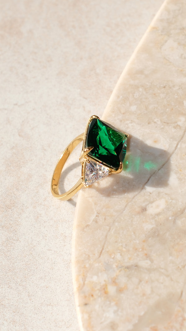 Gemma Ring Emerald Green Gold Vermeil