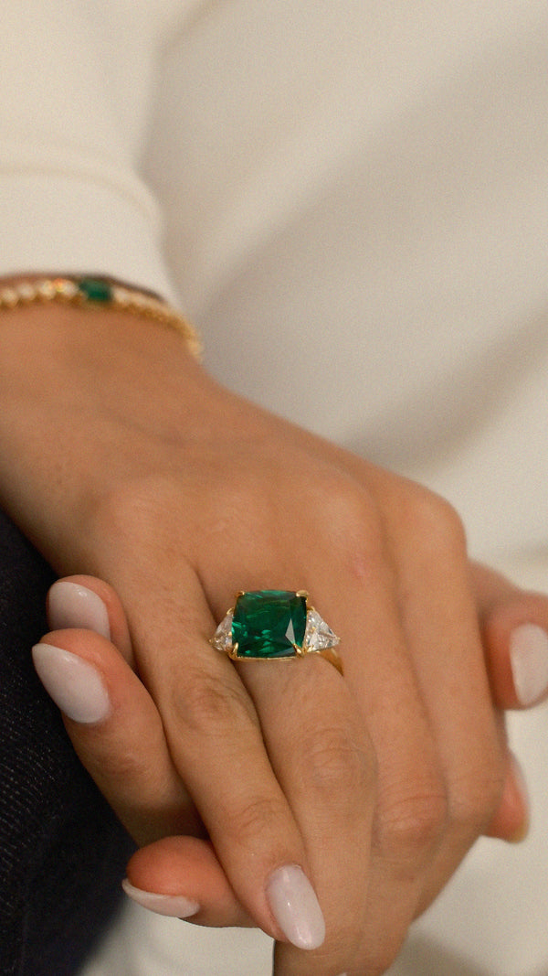 Gemma Ring Emerald Green Gold Vermeil