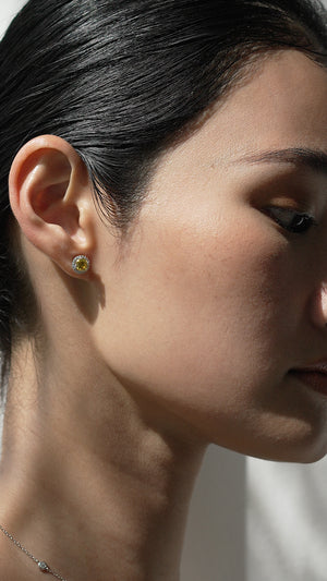 Gwyn Round Borderset Studs Yellow