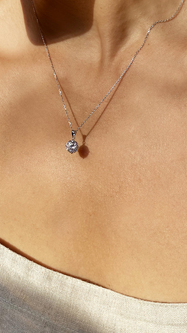 Hazel Pendant 9K White Gold