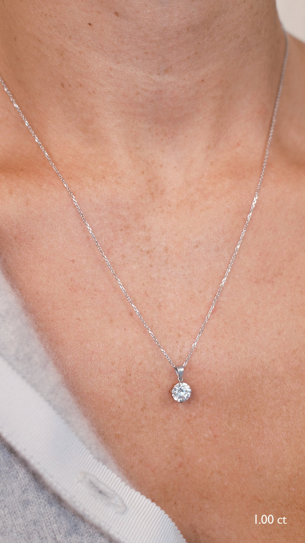 9k solid white gold solitaire pendant necklace with a 1ct pendant 
