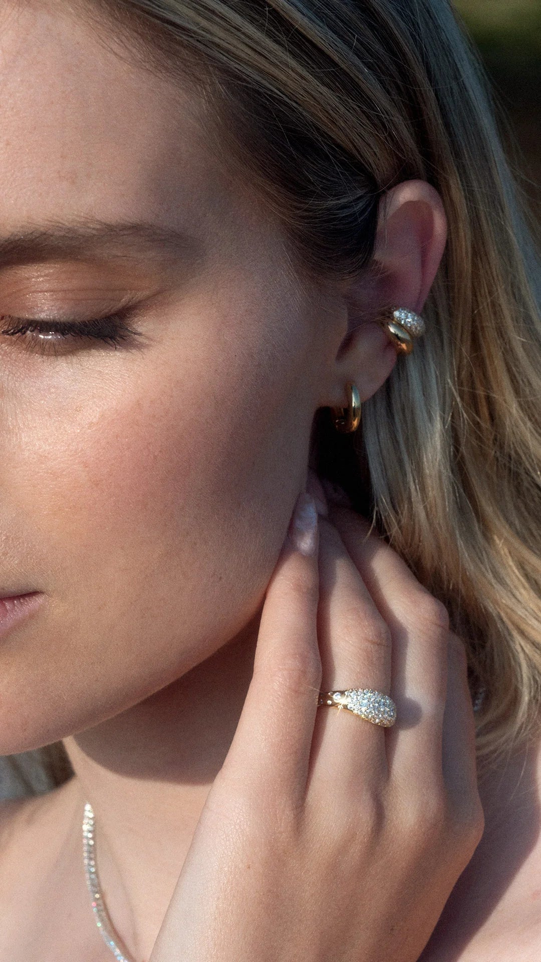 Hera elegant gold vermeil signet ring with pavé detailing