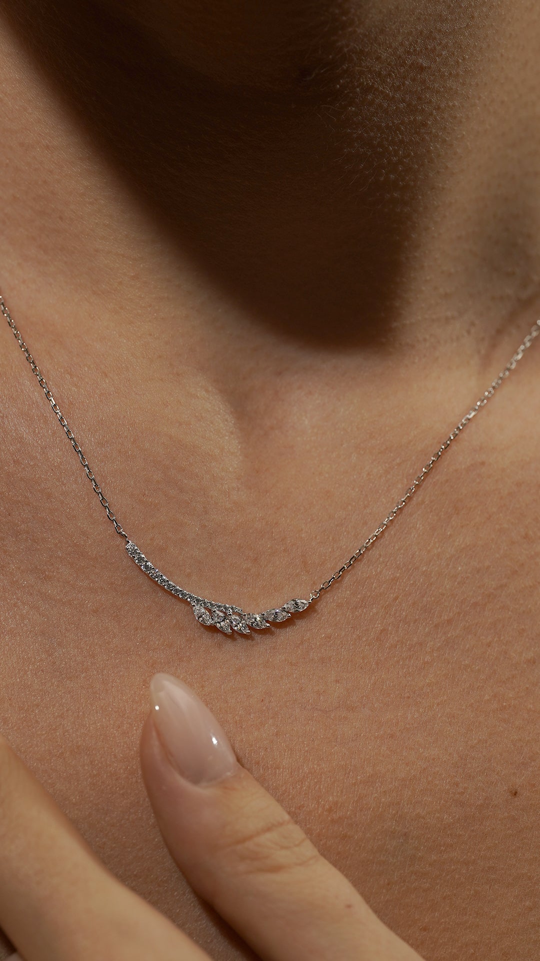 Laeta Necklace White Gold Plated