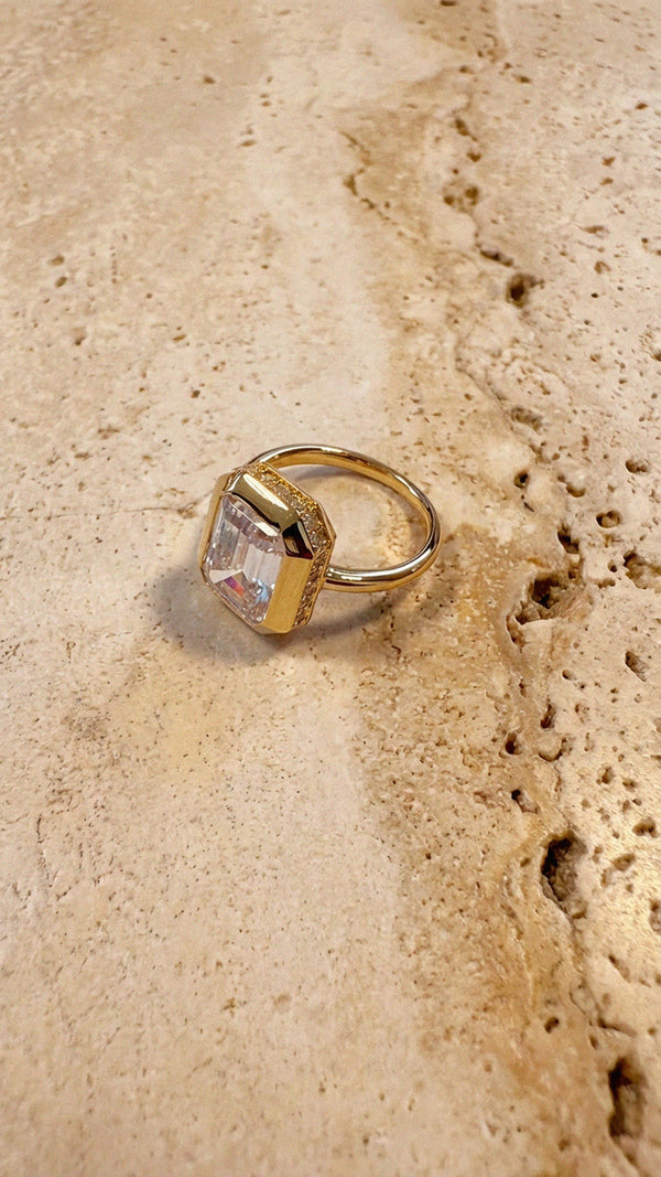 Lily Ring Gold Vermeil