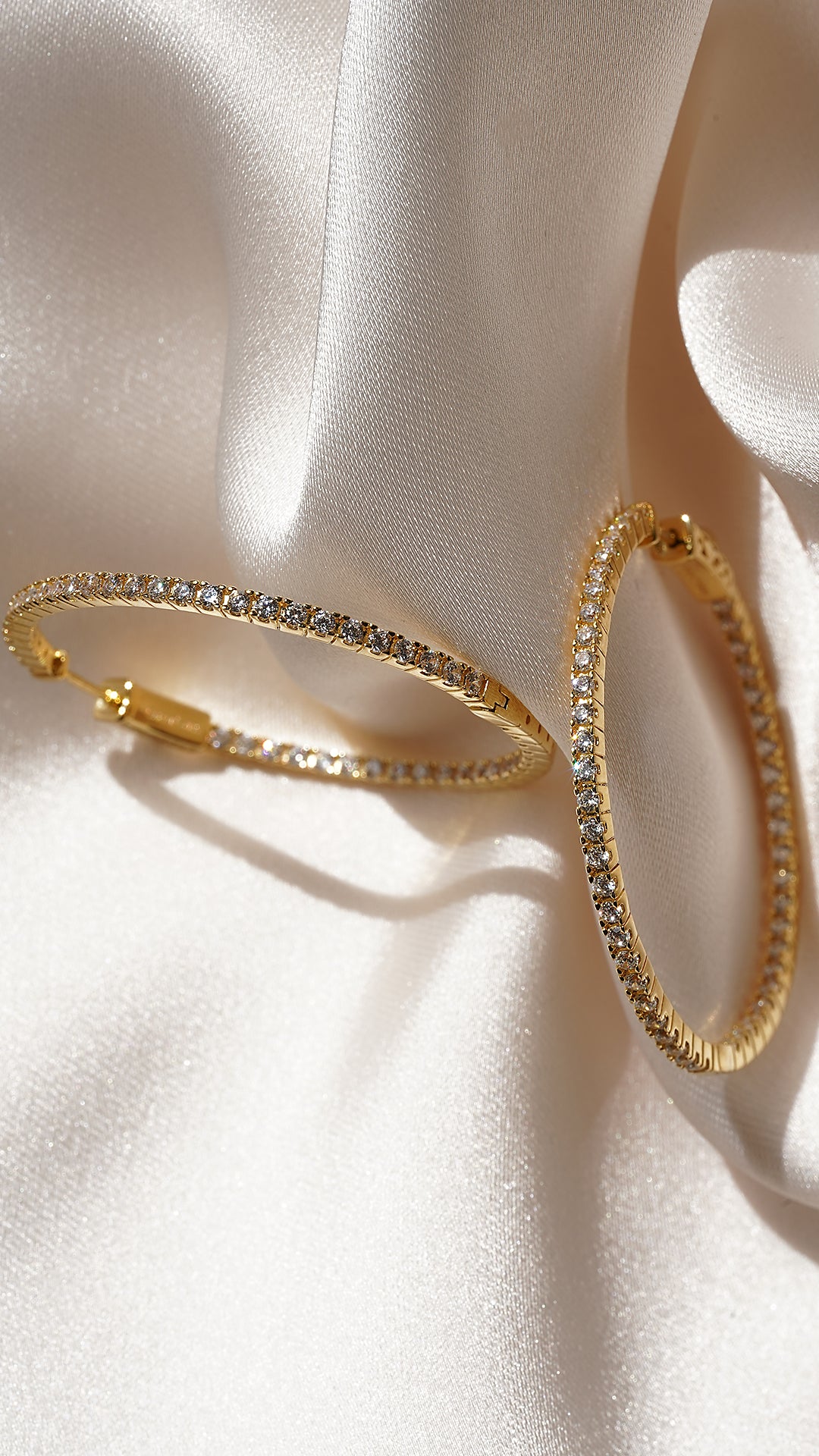 Paloma Large Hoop Earrings Gold Vermeil