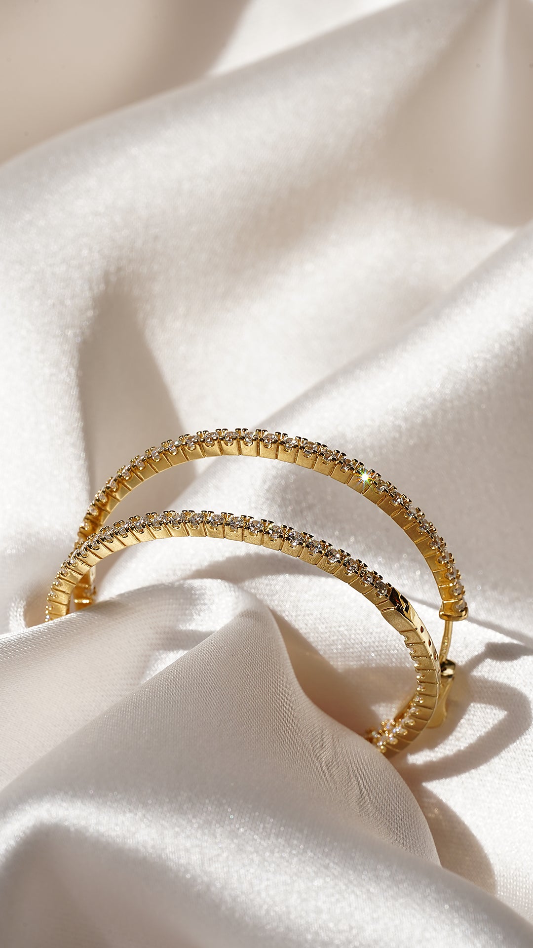 Paloma Large Hoop Earrings Gold Vermeil