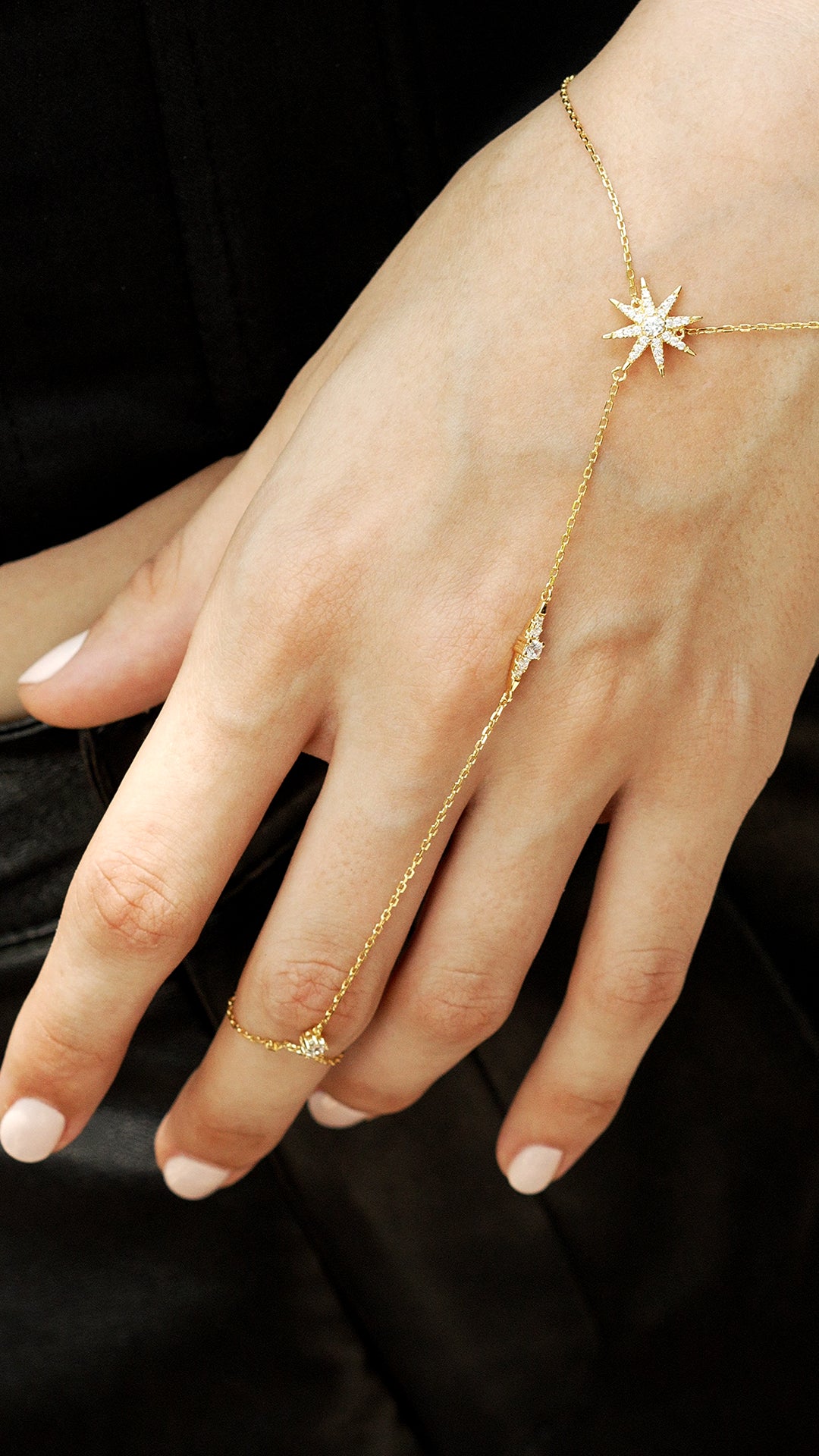 Amazon.com: Sttiafay Punk Scorpion Finger Ring Bracelet Gold Scorpion Chain  Bracelet Rhinestone Hand Harness Bracelet Gothic Slave Hand Chain Bracelet  Jewelry for Women and Girls : Clothing, Shoes & Jewelry