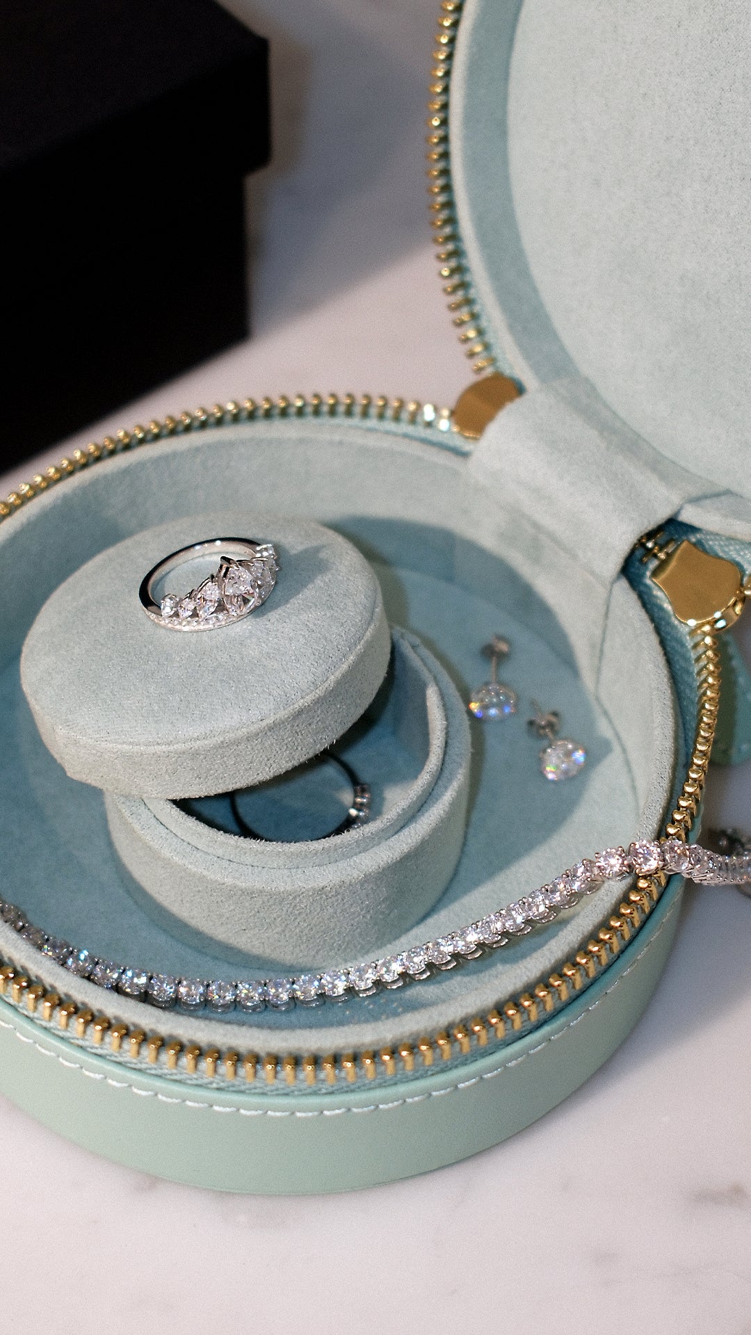 WOLF 1834 Sophia Round Zip Case