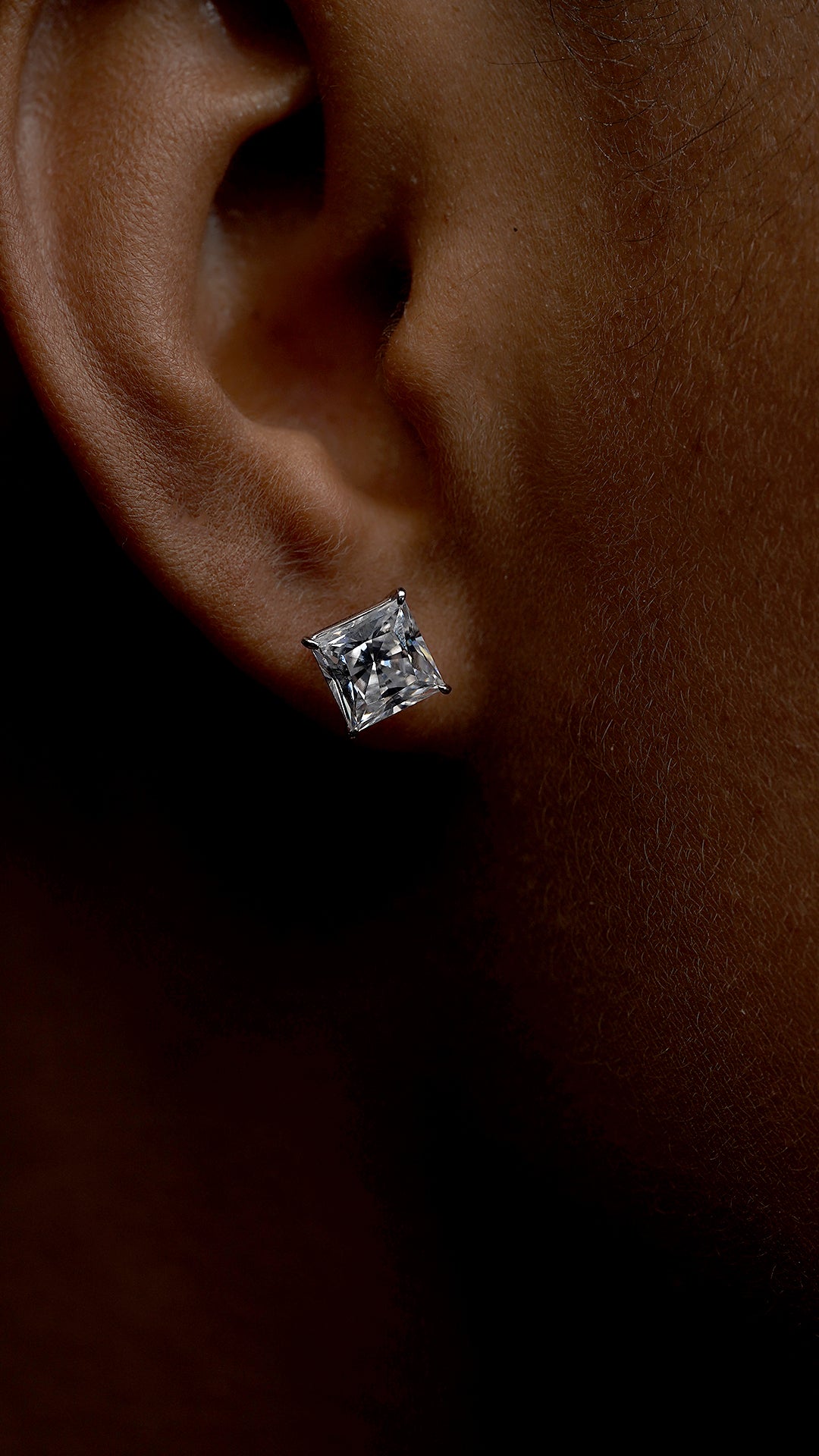 Zara Stud Earrings 9K White Gold
