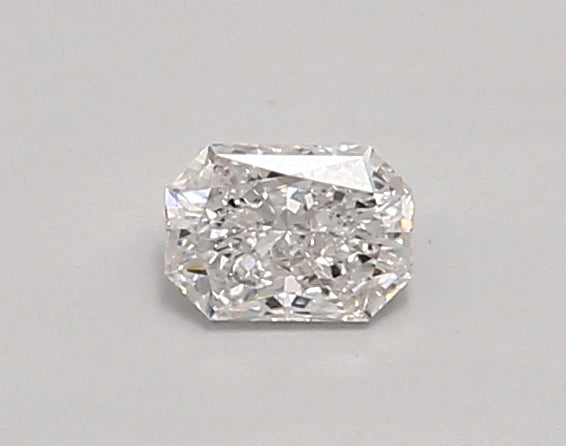 0.31 carat Radiant diamond Excellent cut D color VS2 clarity
