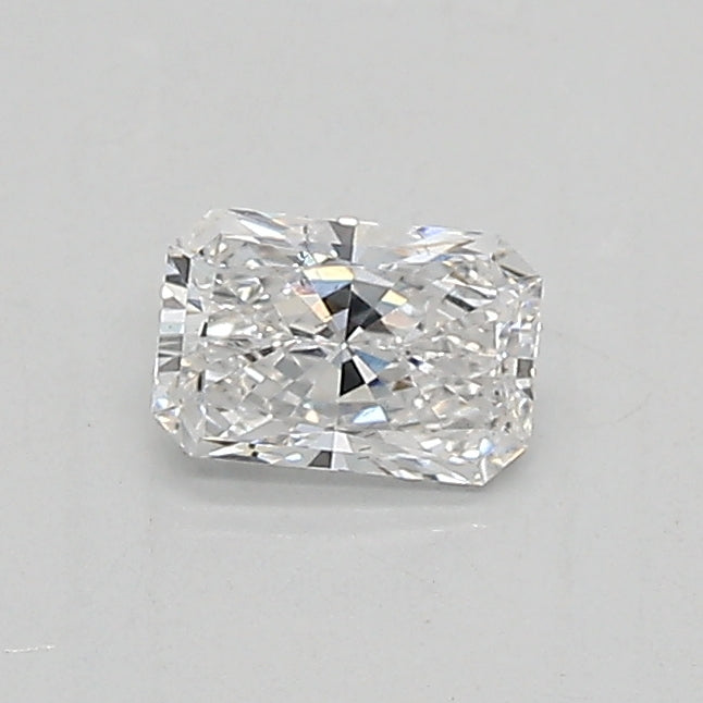 0.33 carat Radiant diamond Very Good cut D color VS2 clarity