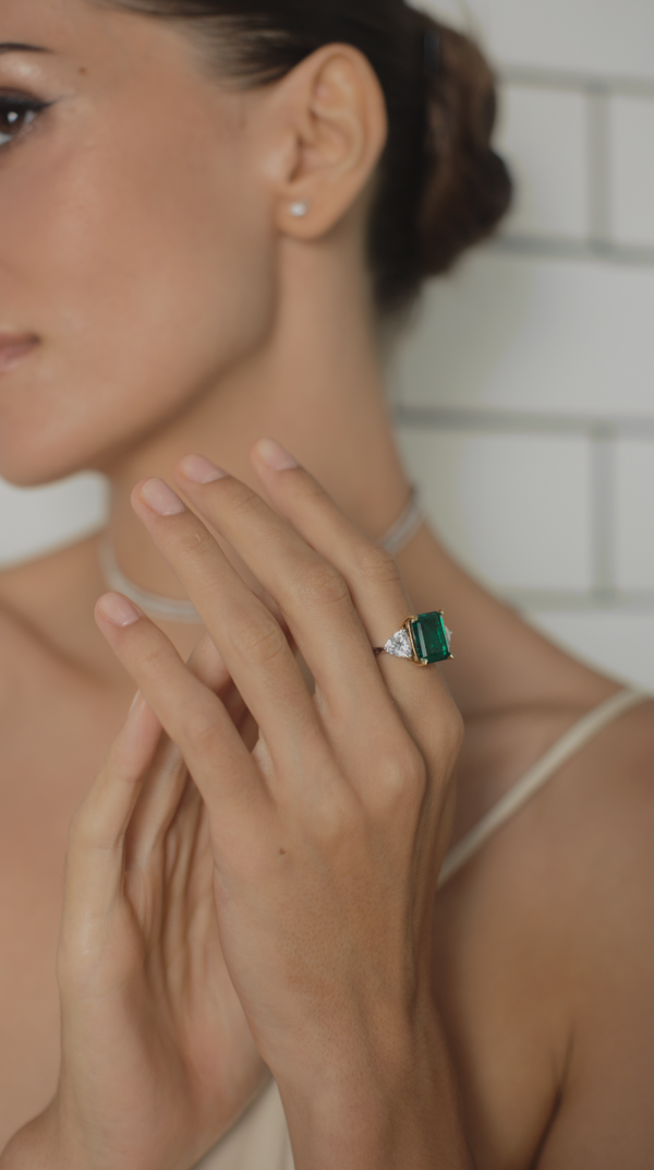 Adila Emerald Green Ring Sterling Silver