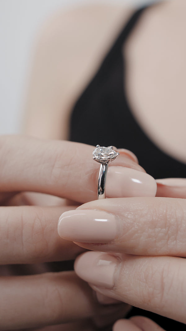Beth Ring 18K White Gold