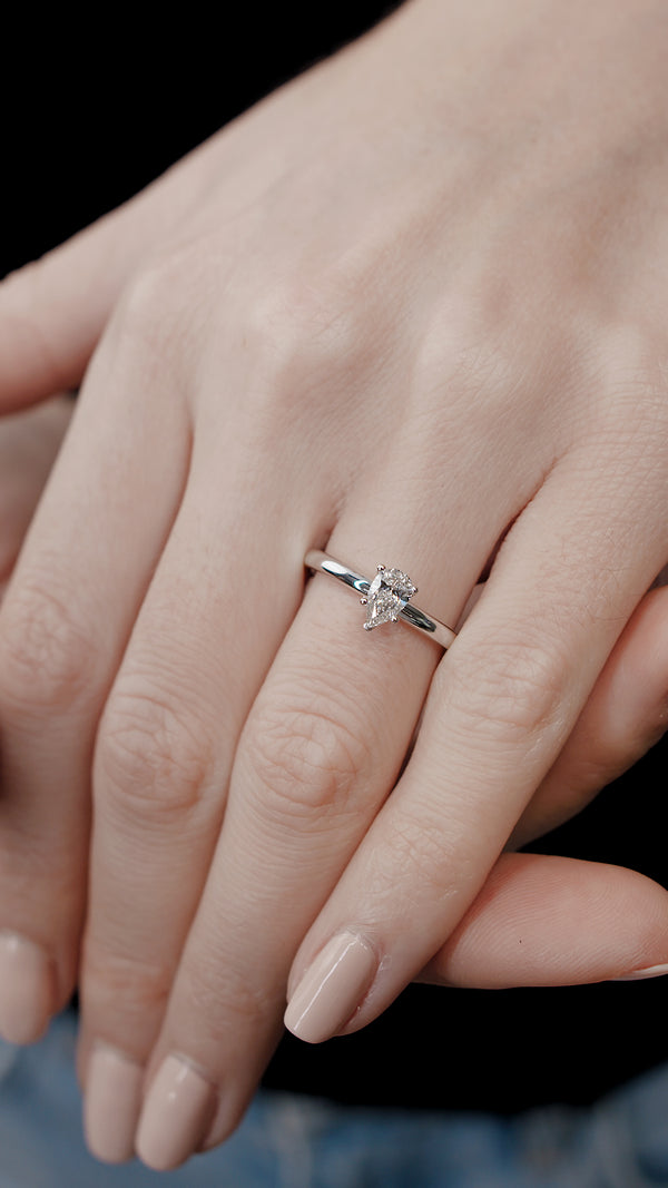 Beth Ring 18K White Gold
