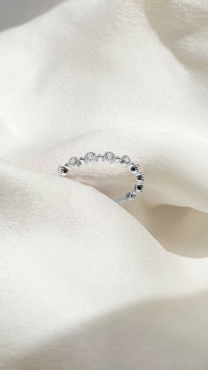 Betsy Ring 9K White Gold