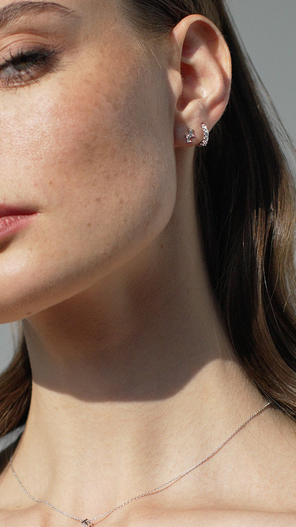 Miyu Stud Earrings 9K White Gold