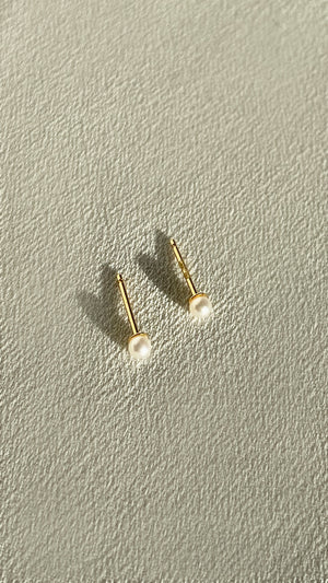 Cady Pearl Stud Gold Vermeil