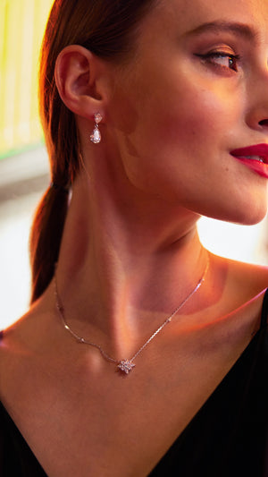 Camelia Necklace Silver