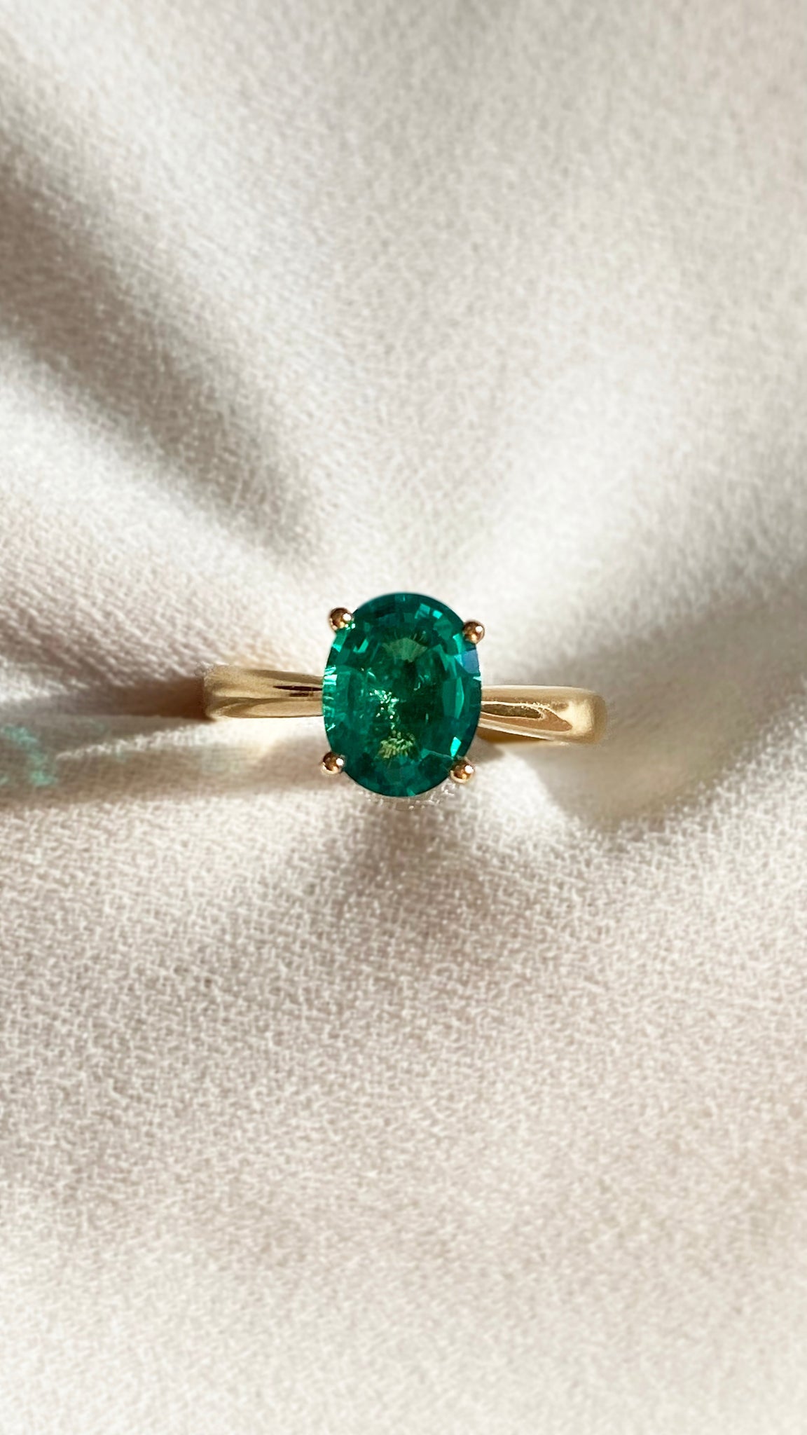 Dakota Ring 18K Yellow Gold Emerald